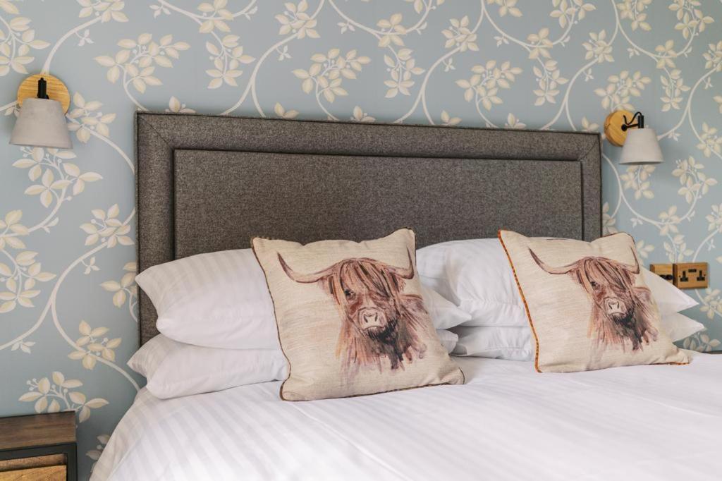 The Blind Bull Hotell Little Hucklow Exteriör bild