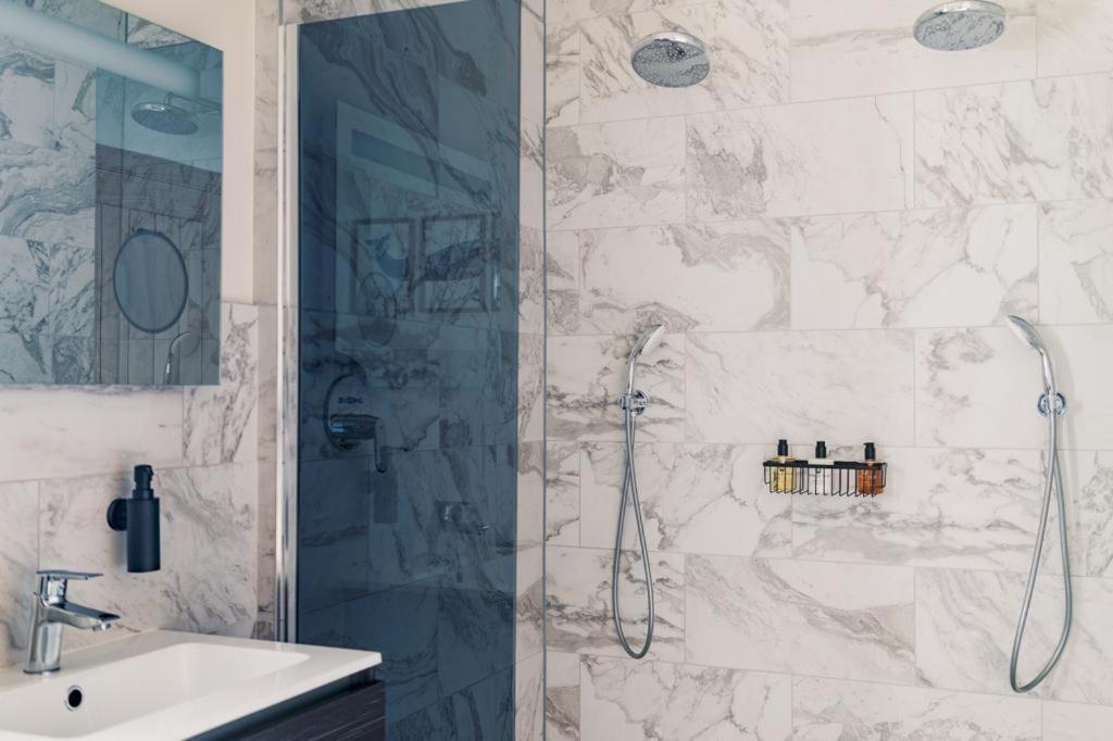 The Blind Bull Hotell Little Hucklow Exteriör bild