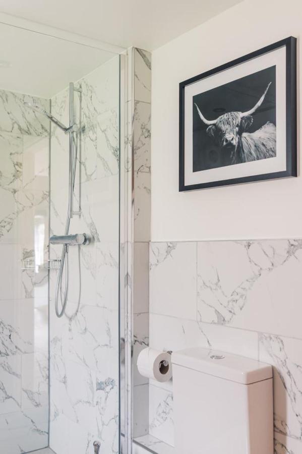 The Blind Bull Hotell Little Hucklow Exteriör bild