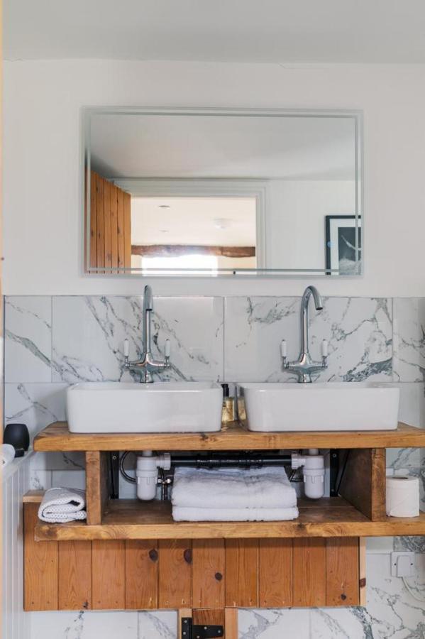 The Blind Bull Hotell Little Hucklow Exteriör bild