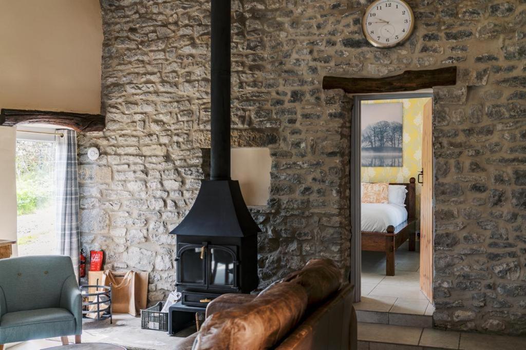 The Blind Bull Hotell Little Hucklow Exteriör bild