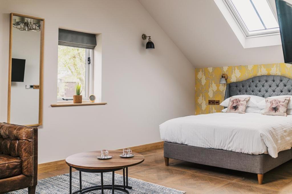 The Blind Bull Hotell Little Hucklow Exteriör bild